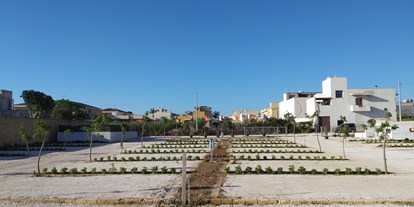 Motorhome parking space - Duschen - Sicily - Il Giardino dell` Emiro